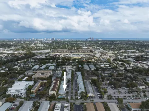 2660 NE 8th Ave #102, Wilton Manors, FL 33334