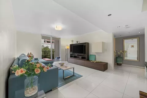 520 SE 5th Ave #2406, Fort Lauderdale, FL 33301
