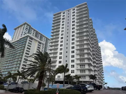 3850 Galt Ocean Dr #210, Fort Lauderdale, FL 33308
