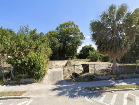 524 15th St, West Palm Beach, FL 33401