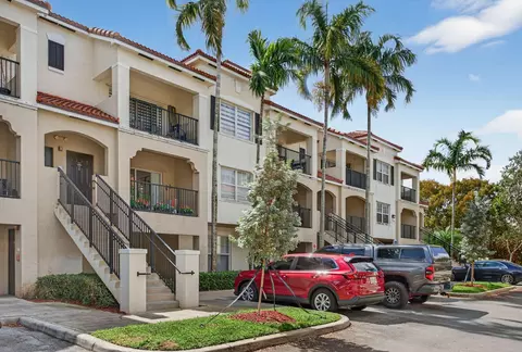5980 W Sample Rd #204, Coral Springs, FL 33067