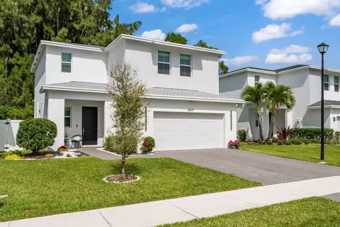6317 Tenor Dr, West Palm Beach, FL 33413