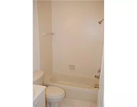 8043 W 36 Ave #5, Hialeah, FL 33018 photo 3
