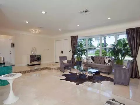 2410 NE 44th Ct, Lighthouse Point, FL 33064 photo 5