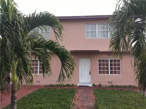 130 W 40th Pl, Hialeah, FL 33012 photo 1