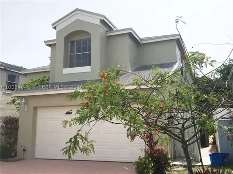 2905 River Run Cir E, Miramar, FL 33025 photo 1