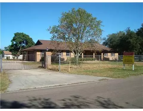 161 Oak Dr, Clewiston, FL 33440 photo 2