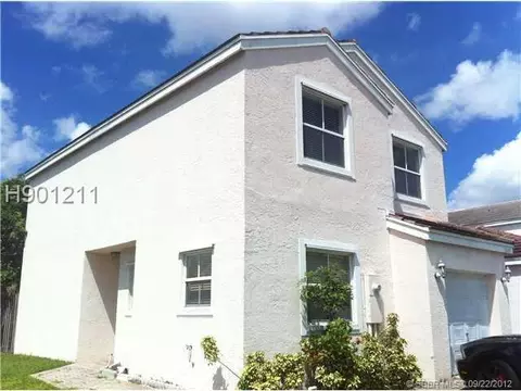 3305 Apache Ln, Margate, FL 33063 photo 2