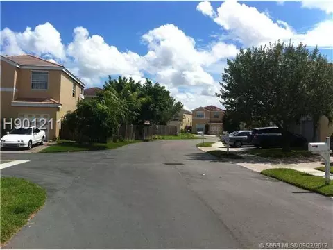 3305 Apache Ln, Margate, FL 33063 photo 3