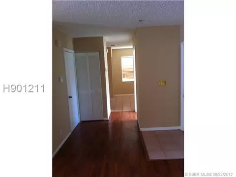 3305 Apache Ln, Margate, FL 33063 photo 7