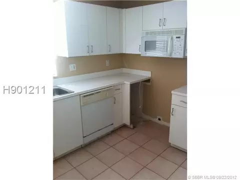 3305 Apache Ln, Margate, FL 33063 photo 11