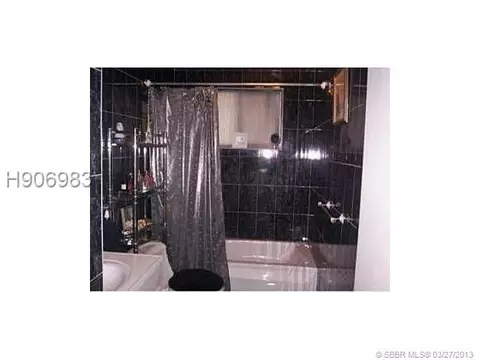 971 E 27 St, Hialeah, FL 33013 photo 4