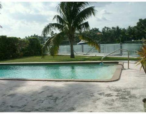9188 Bay Dr, Surfside, FL 33154 photo 4