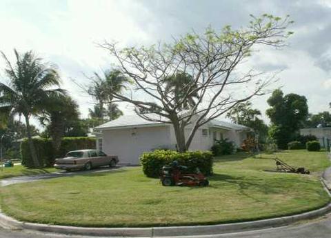 9188 Bay Dr, Surfside, FL 33154 photo 2