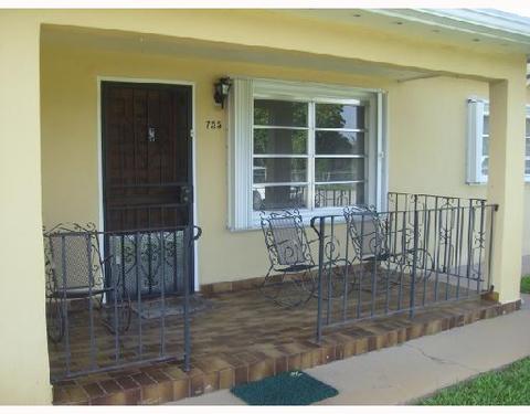 755 E 18 St, Hialeah, FL 33013 photo 3