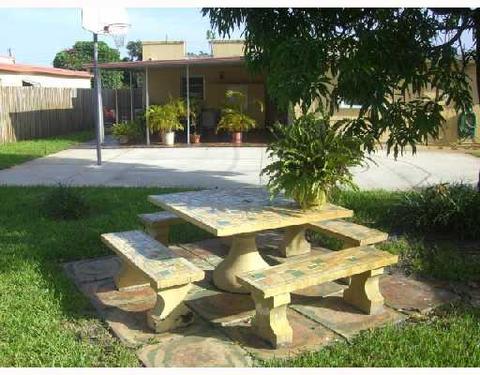 755 E 18 St, Hialeah, FL 33013 photo 10