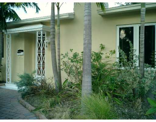 9375 Bay Dr, Surfside, FL 33154 photo 1