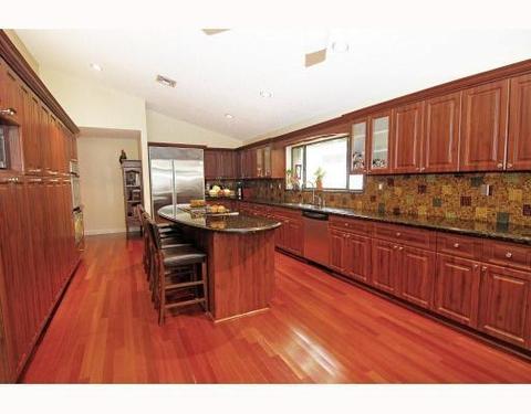 Undisclosed, Miami, FL 33180 photo 11