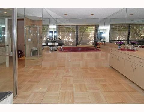 Undisclosed, Miami, FL 33180 photo 15