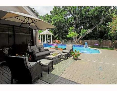 Undisclosed, Miami, FL 33180 photo 3