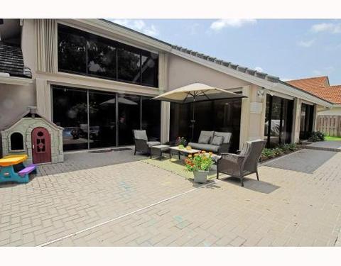 Undisclosed, Miami, FL 33180 photo 4