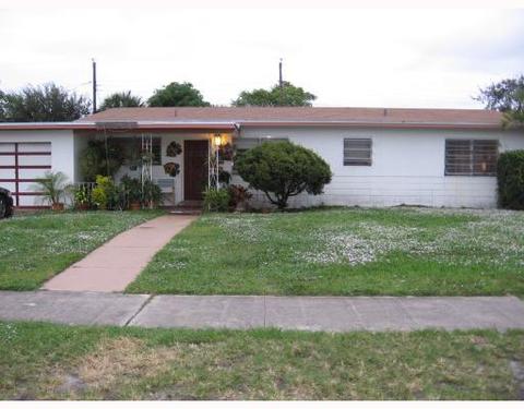 Undisclosed, Miami, FL 33162 photo 1