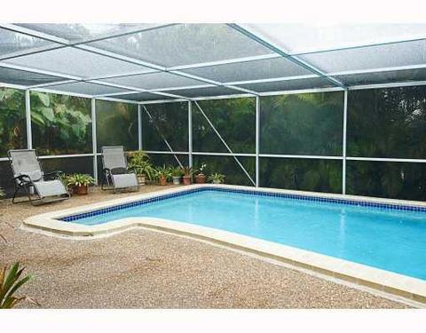 Undisclosed, Miami, FL 33179 photo 4