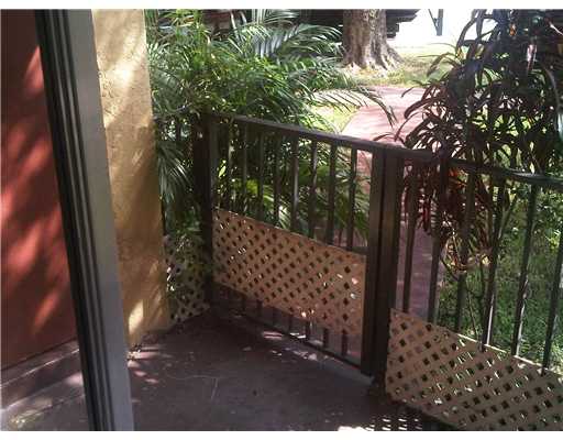 8007 W 6 Ave #D, Hialeah, FL 33014 photo 3