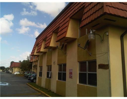 8007 W 6 Ave #D, Hialeah, FL 33014 photo 1