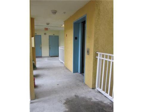 21 E 3 St #404, Hialeah, FL 33010 photo 15