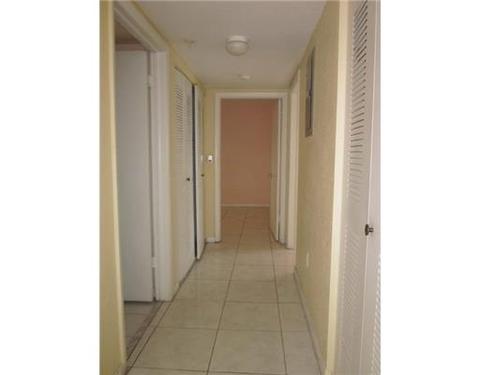 21 E 3 St #404, Hialeah, FL 33010 photo 6