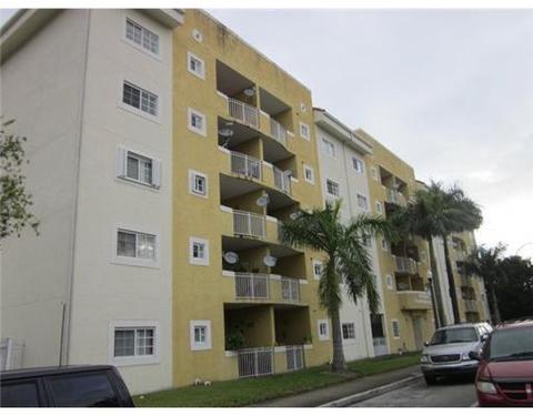 21 E 3 St #404, Hialeah, FL 33010 photo 1