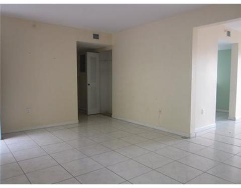 21 E 3 St #404, Hialeah, FL 33010 photo 2