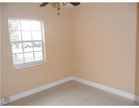 3940 E 10 Ave, Hialeah, FL 33013 photo 5