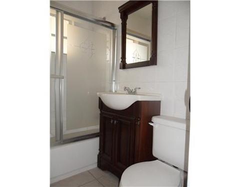 3940 E 10 Ave, Hialeah, FL 33013 photo 7