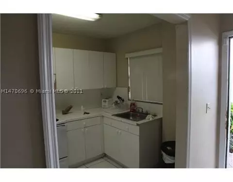 2775 W 52 St #101, Hialeah, FL 33016 photo 3