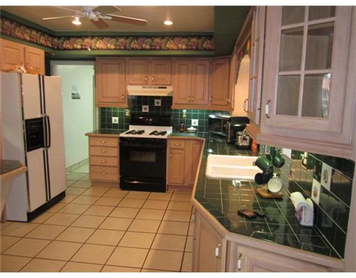 1657 W 79 St, Hialeah, FL 33014 photo 6