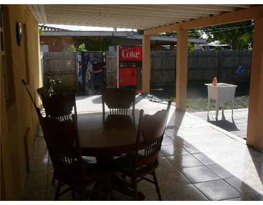 70 E 61 St, Hialeah, FL 33013 photo 2