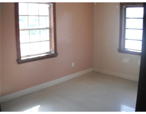 4080 E 9 Ct, Hialeah, FL 33013 photo 12