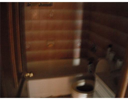 4080 E 9 Ct, Hialeah, FL 33013 photo 14