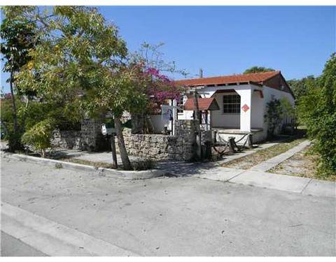 Undisclosed, Hialeah, FL 33013 photo 1