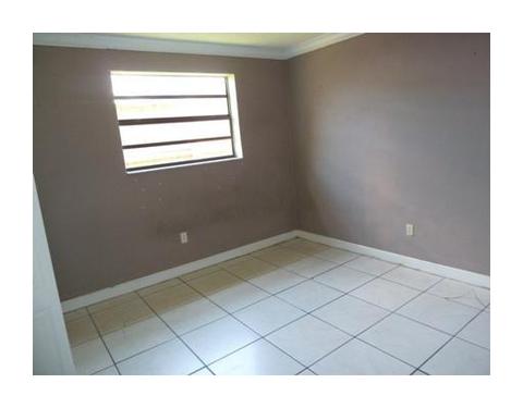 Undisclosed, Hialeah, FL 33012 photo 6