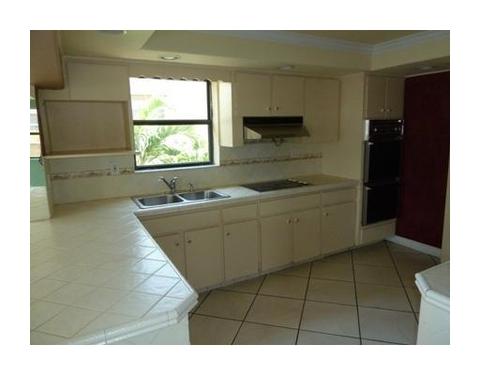 Undisclosed, Hialeah, FL 33012 photo 5