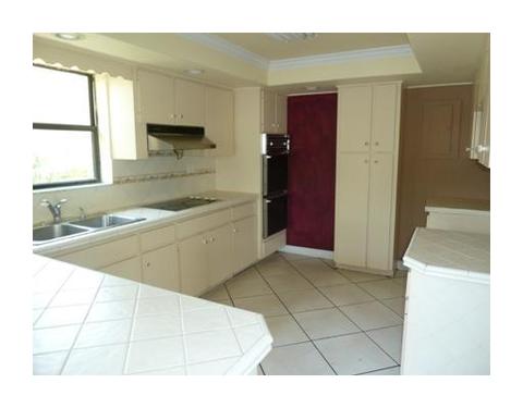 Undisclosed, Hialeah, FL 33012 photo 4