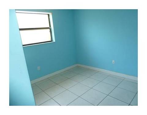 Undisclosed, Hialeah, FL 33012 photo 10