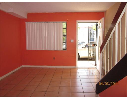 2317 W 66 Pl #208, Hialeah, FL 33016 photo 3
