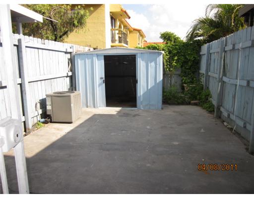 2317 W 66 Pl #208, Hialeah, FL 33016 photo 8