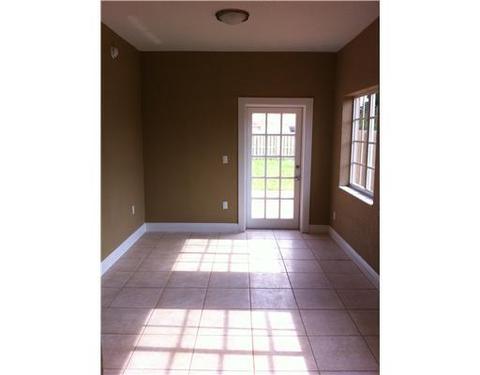 560 E 47 St, Hialeah, FL 33013 photo 6