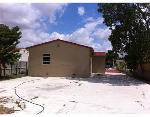 518 E 20 St, Hialeah, FL 33013 photo 7