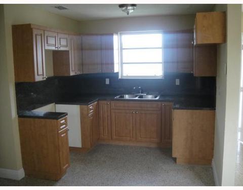 Undisclosed, Hialeah, FL 33010 photo 2